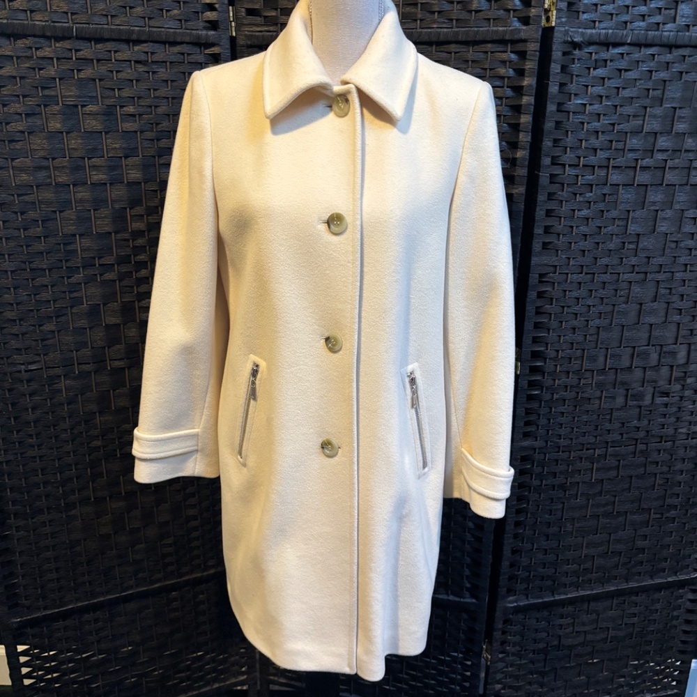 Michael Kors Women's Single-Breasted Wool Coat Size 6 - Picture 2 of 14
